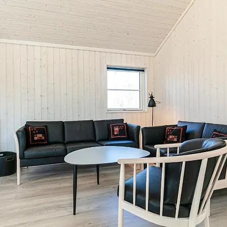 3 Bedroom Awesome In *