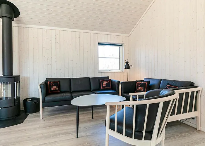 3 Bedroom Awesome In *